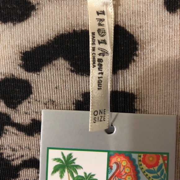 Leopard Print Tunic Top - Picture 2 of 3